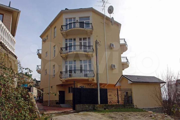 3-к. квартира, 120 м², 4/5 эт.