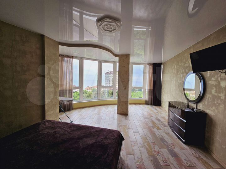 2-к. квартира, 65 м², 2/3 эт.