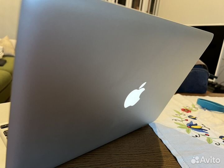 MacBook Pro (13 дюйма, середина 2010 г.)