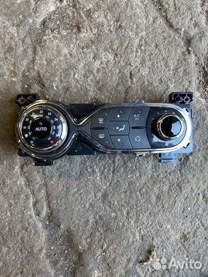 Блок управления климат-контролем Renault Sandero