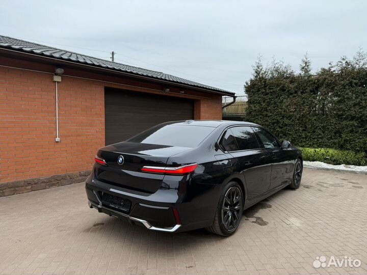 BMW 7 серия 3.0 AT, 2022, 12 500 км