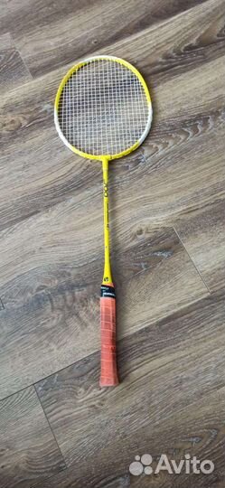 Ракетка для бадминтона