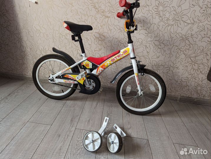 Велосипед детский 5-8 лет, колеса 16
