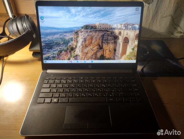 Ноутбук HP laptop 14