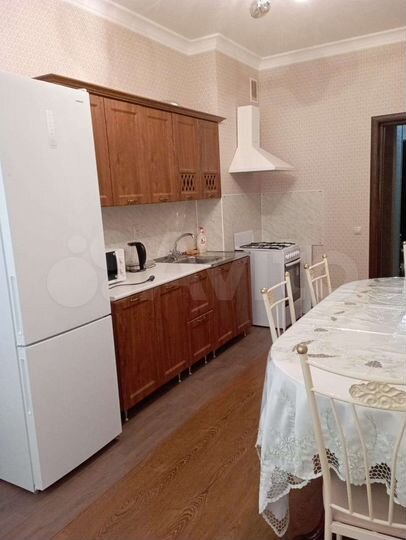 2-к. квартира, 72 м², 3/5 эт.