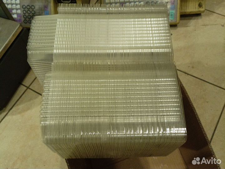 Пластиковый контейнер для пищи