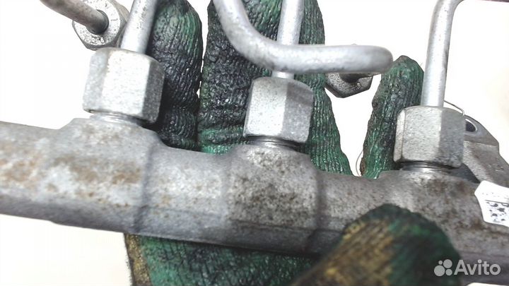 Рампа топливная Volkswagen Golf 6, 2011