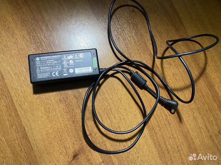 Зарядное устройство AC Adapter Li Shin 0335A1965