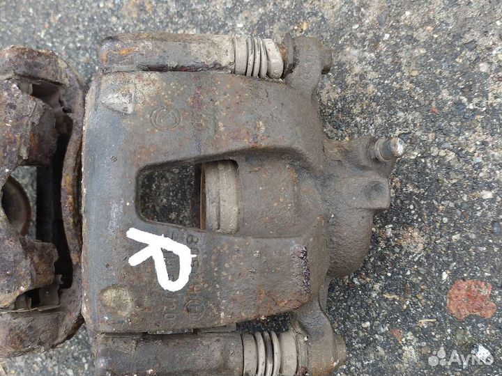 Передние тормозные суппорта fiat albea