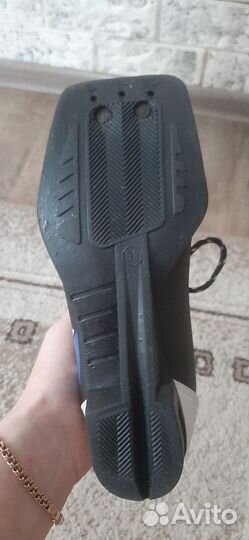 Лыжные ботинки с креплением