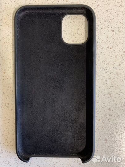 Чехол на iPhone 11