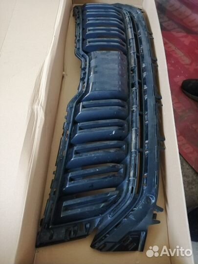 Решетка радиатора Шкода Kodiaq 565853653a