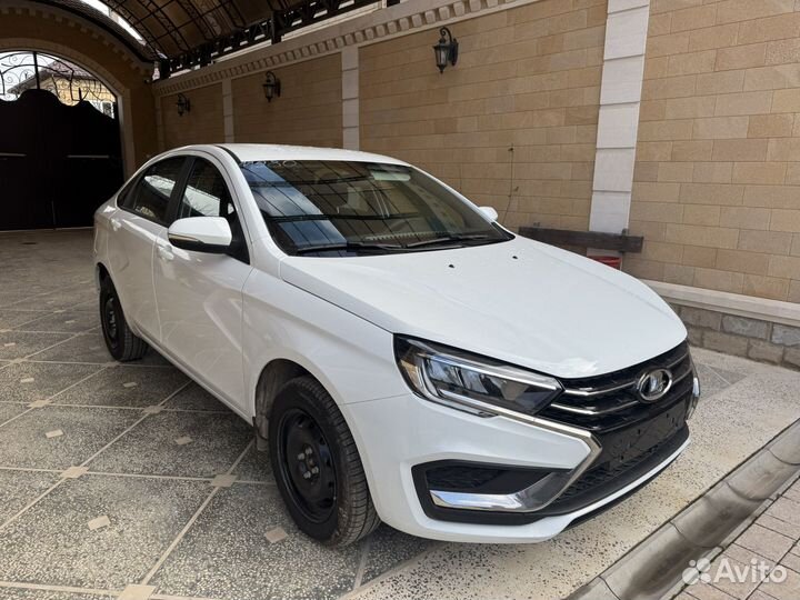 LADA Vesta 1.6 МТ, 2023, 200 км