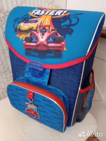 Школьный рюкзак