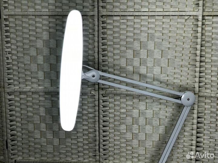 Бестеневая лампа новая