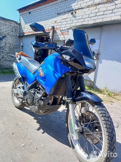 Kawasaki KLE 500