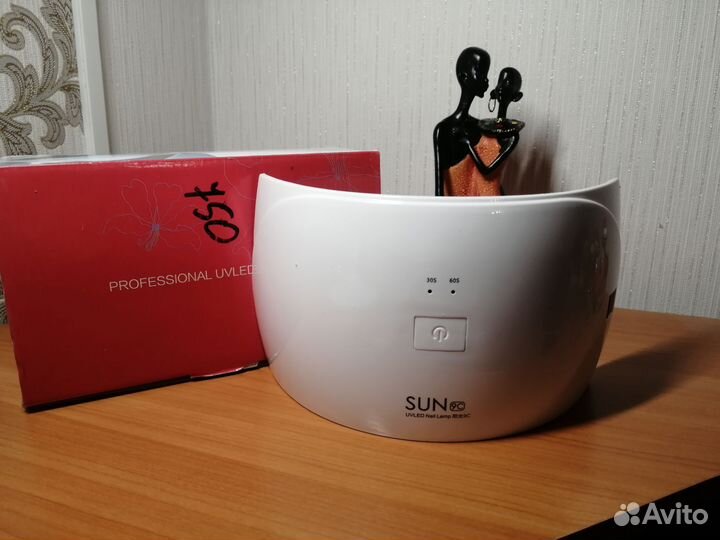 Лампа для ногтей маникюра уф новая отдам
