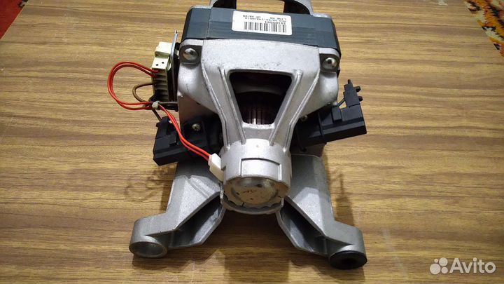 Двигататель стиральной машины