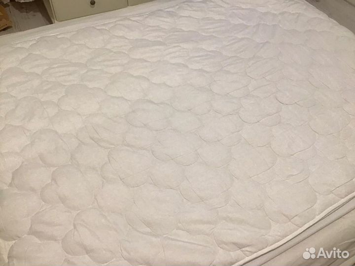 Наматрасник 160/180х210 см Германия новый