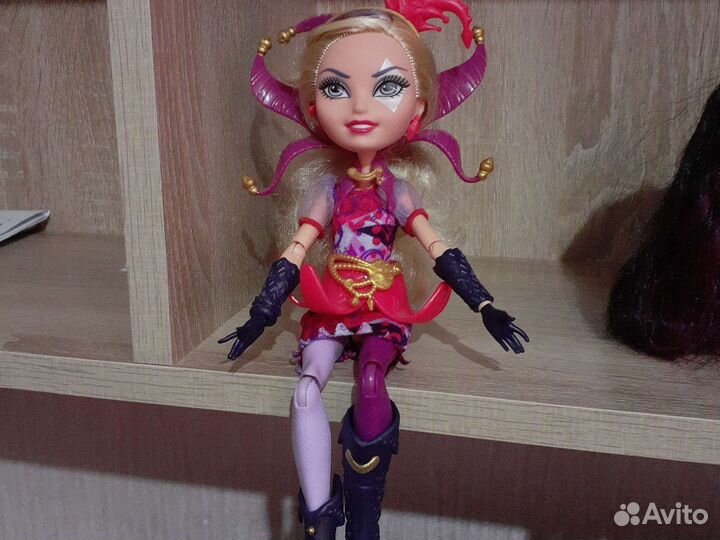 Ever After High Кортли