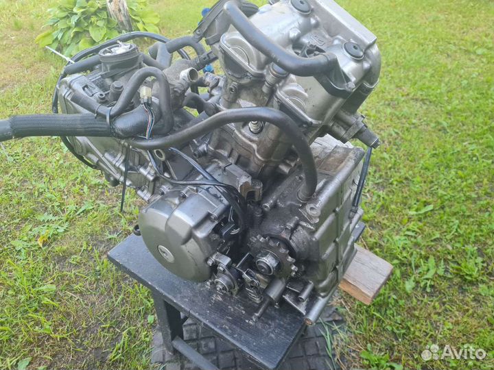 Suzuki V-Strom DL 650 двигатель всборе
