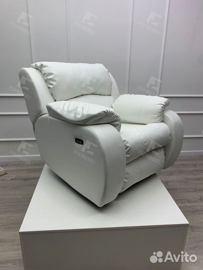 Кожаное кресло реклайнер