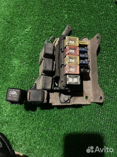 Блок предохранителей Сузуки гранд Витара 2