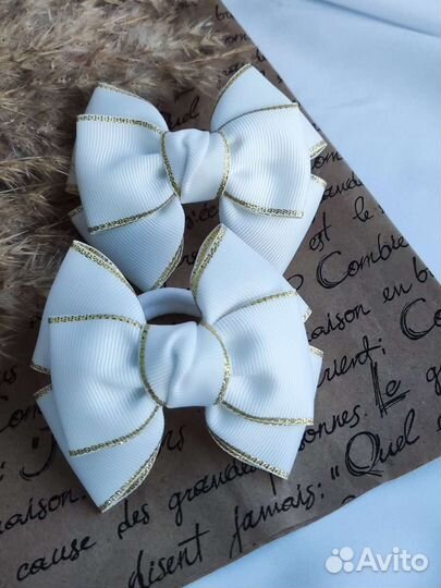 Школьные бантики, белые бантики