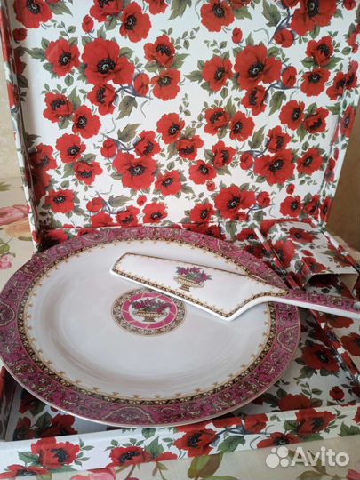 Блюдо для торта с лопаткой