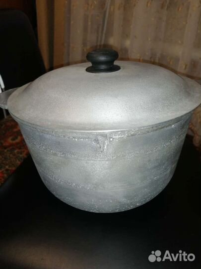 Казан, рюмки. Горшки
