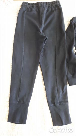 Спортивный костюм на девочку 134 140