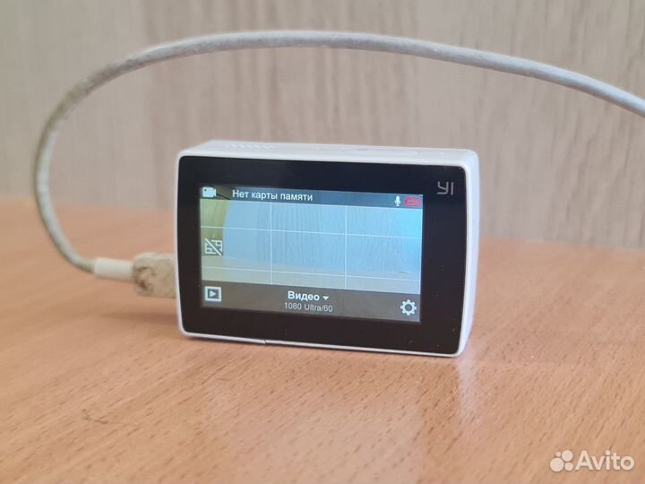 Экшн камера / видеорегистратор Xiaomi Yi 4K