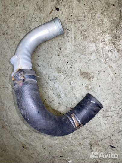 Патрубок охлаждения (радиатора) Mitsubishi Outland