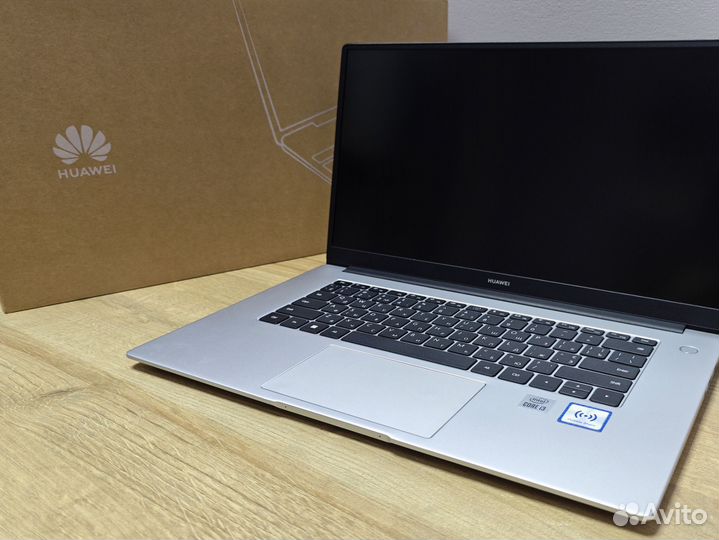 Новый Ноутбук Huawei Core-i3/ 8/256