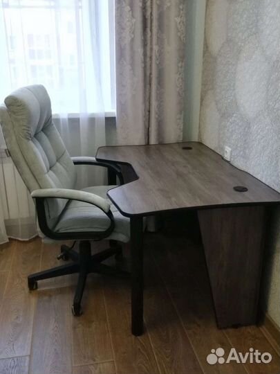 Геймерские компьютерные столы. Доставка