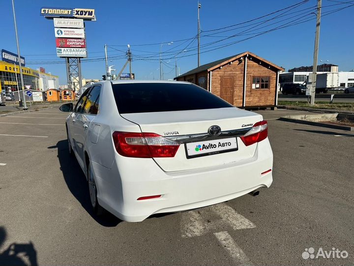 Toyota Camry 2.5 AT, 2012, 300 000 км