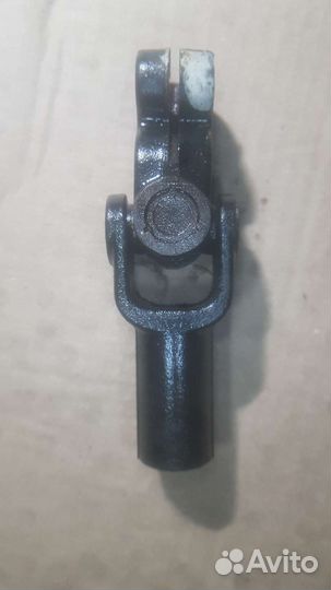 Ленд крузер 80 поворотный кулак левый