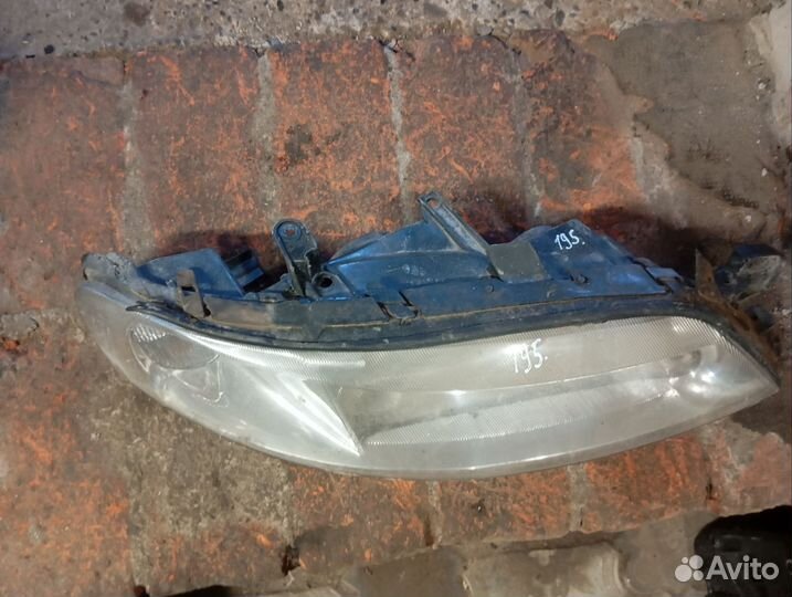 Фара передняя правая Opel Vectra B