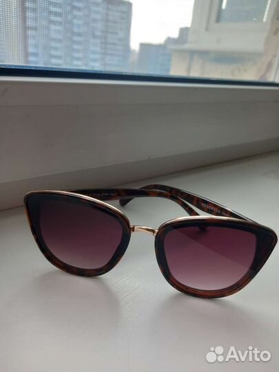 Солнцезащитные очки reserved