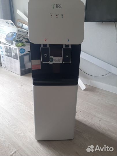 Куллер для воды напольный с холодильником