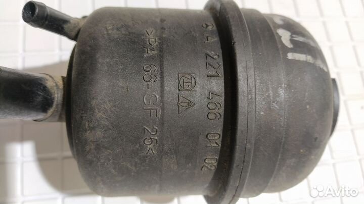 Бачок гидроусилителя руля Mercedes W221