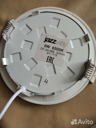 Светильник встраиваемый led