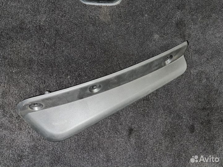 Спойлер бампера правый FreeLander2 LR032205