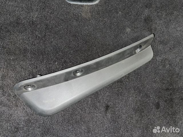 Спойлер бампера правый FreeLander2 LR032205