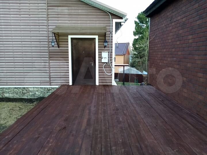 Дом 110 м² на участке 5 сот.