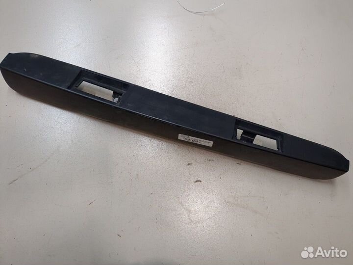 Накладка под номер Opel Vivaro, 2015