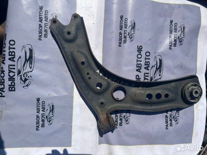 Рычаг передний левый Skoda Octavia A7