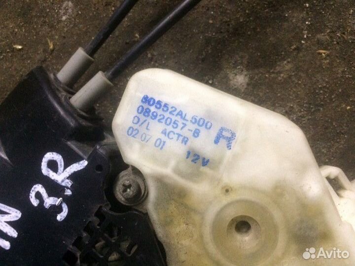 Замок двери задний правый Infiniti G V35 2002-2007