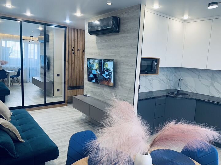 2-к. квартира, 70 м², 2/10 эт.