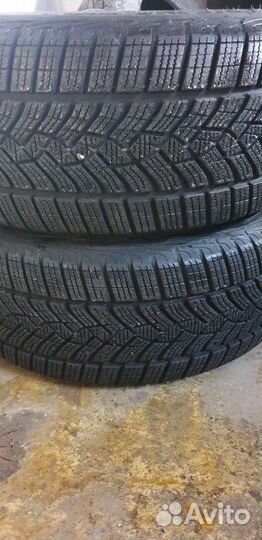 Goodyear UltraGrip Performance Gen-1 225/50 R17 98H